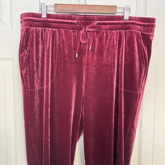 Torrid Women's NWT Burgundy Pockets Velvet Wine High Rise Tapered Sweatpants 2X - Picture 6 of 10
